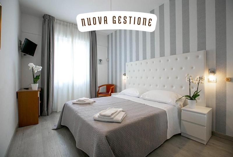 Hotel La Perla Rimini - Tap to explore photos