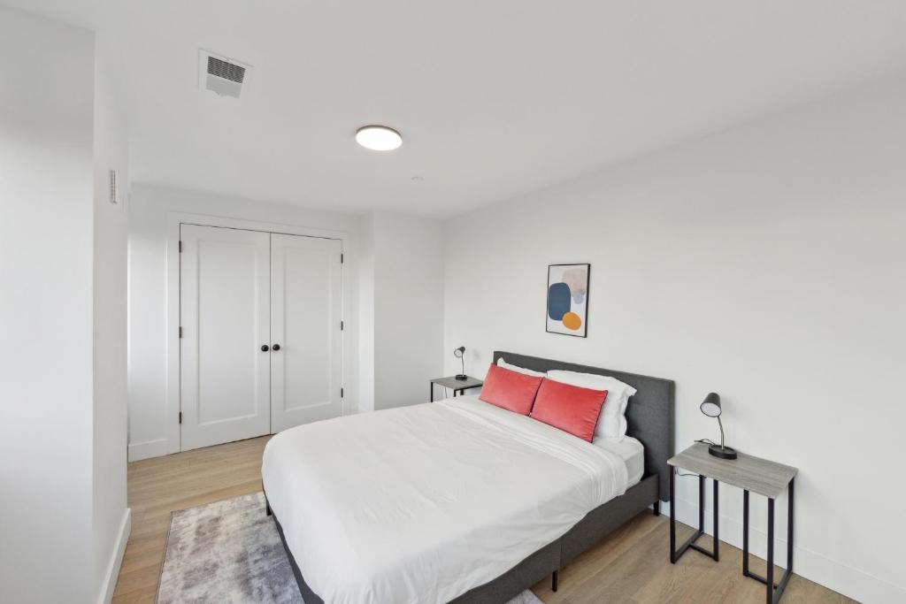 Market View Residence image