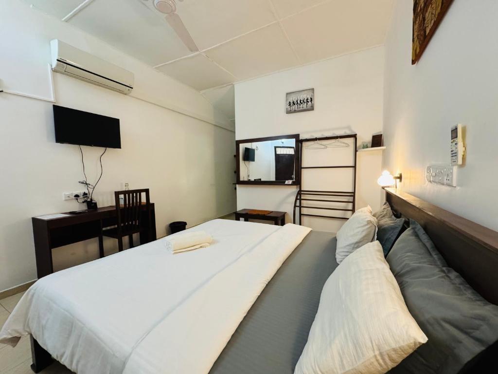 Shanthi Boutique Villa - Tap to explore photos
