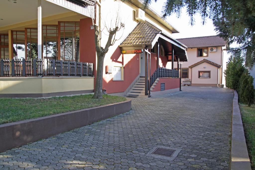 Guest house Royal photo 3