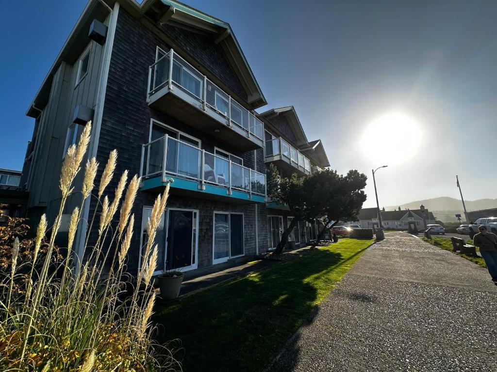 Inn at the Shore image