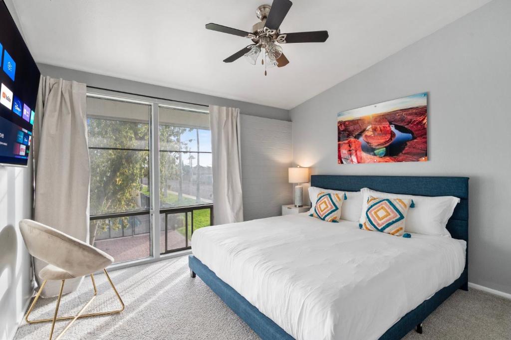 Cozy 2B2B with Free Parking in the Heart of Scottsdale image