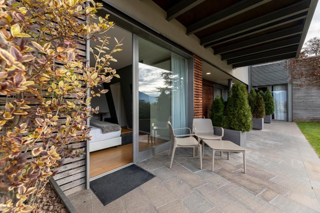 La Villa - Luxury Guest House Room Type - Deluxe Double or Twin Room with Garden Access