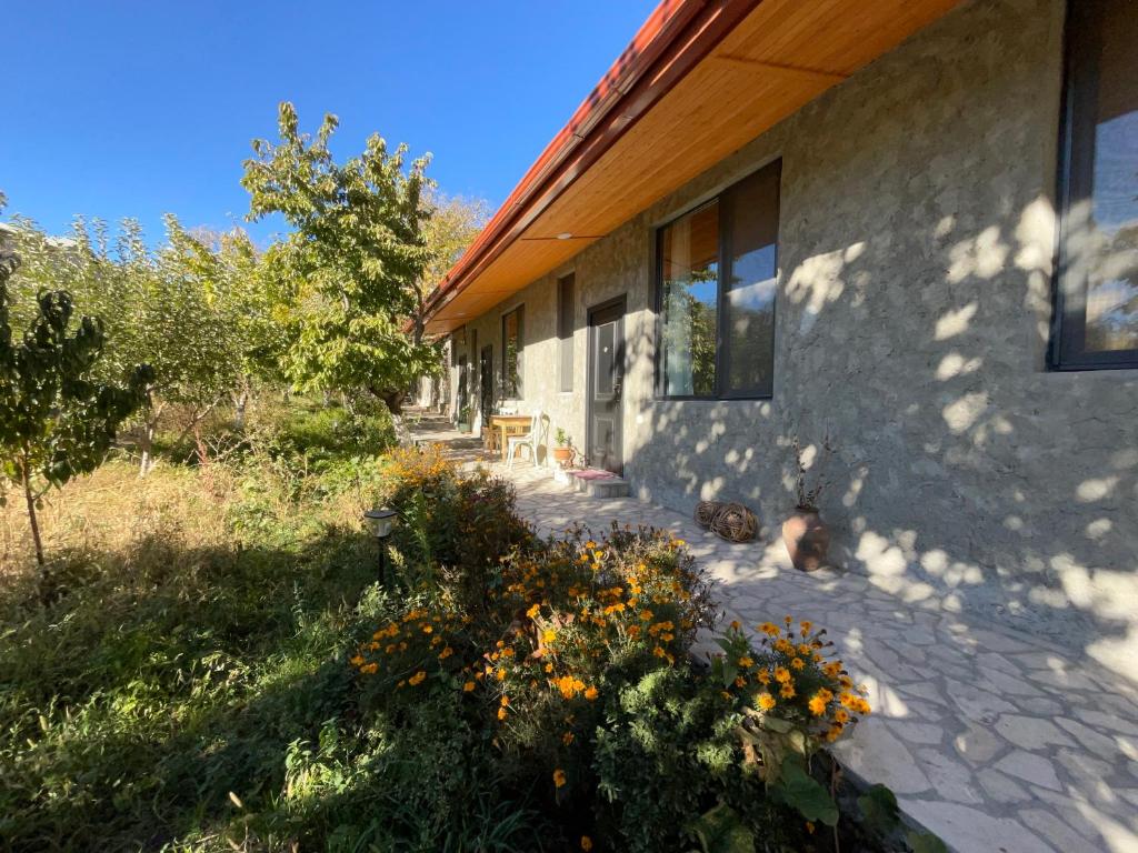 Art Rooms Garni B&B