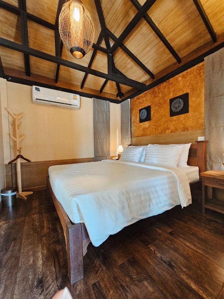 R1 Resort Rajapruek Chiangmai - Tap to explore photos