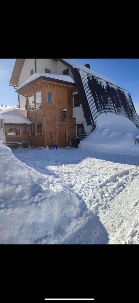 Guest House Alpha Ski Camp