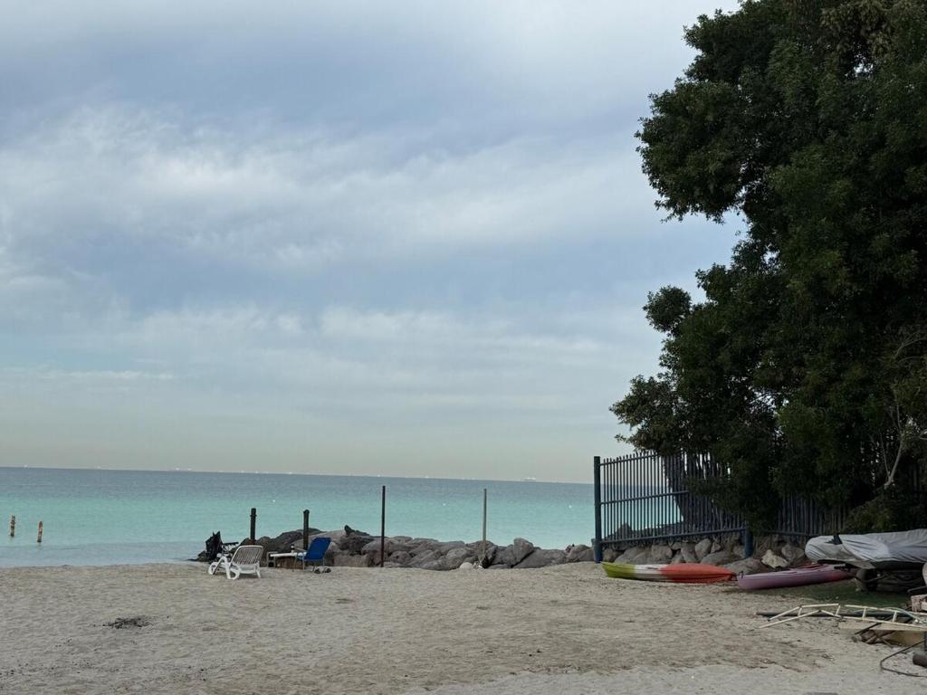 Beachfront studio holiday home photo 3