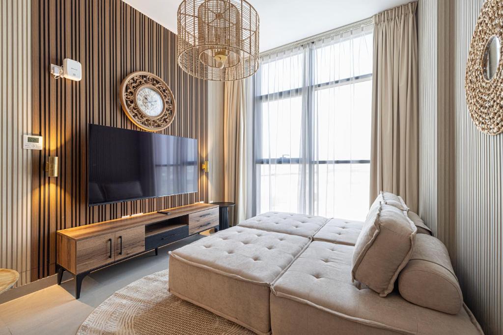 1BR The Designer Den by Blue Cloud Holidays photo 2