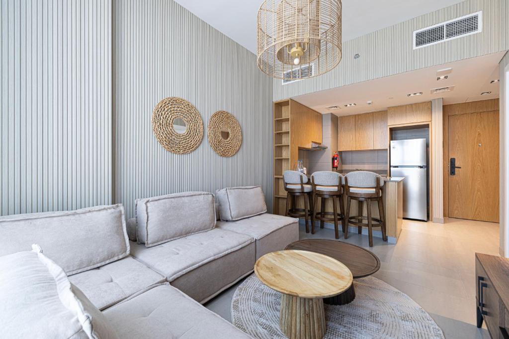 1BR The Designer Den by Blue Cloud Holidays photo 3