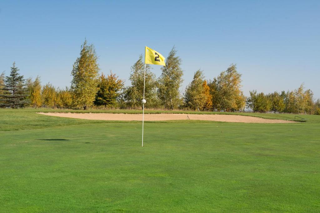 Land- und Golfhotel Alte Fliegerschule photo 3