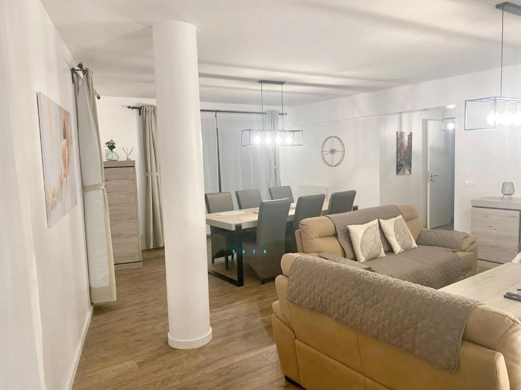Modern Apartment in Cureghem, Anderlecht, 134 m² + Terrace photo 1