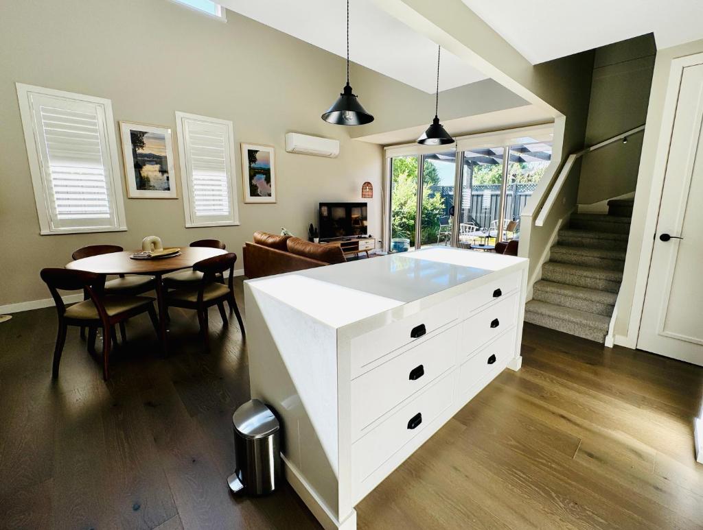Haven on Hunter Lux Townhouse photo 4