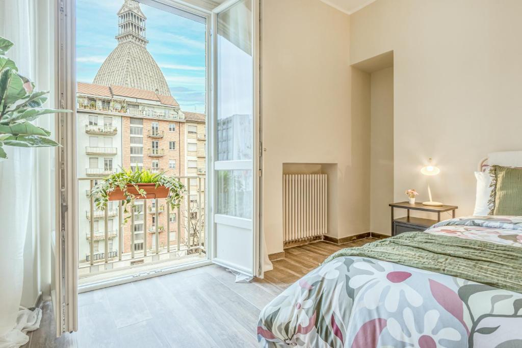 Appartamenti Vista Mole, Centro a 15 min - Luxury Suites & fast WiFi - Tap to explore photos