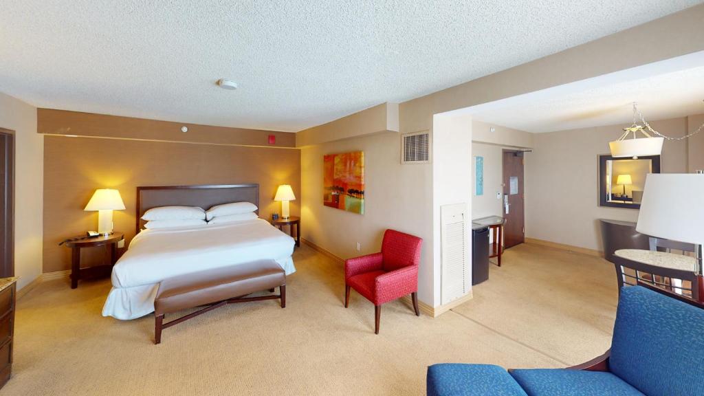 Sheraton Albuquerque Uptown - Tap to explore photos