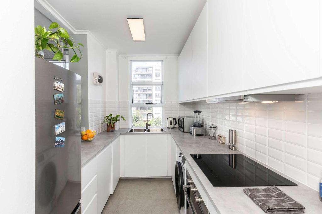 Spacious Apartment Near SCG & Entertainment Qtr photo 2