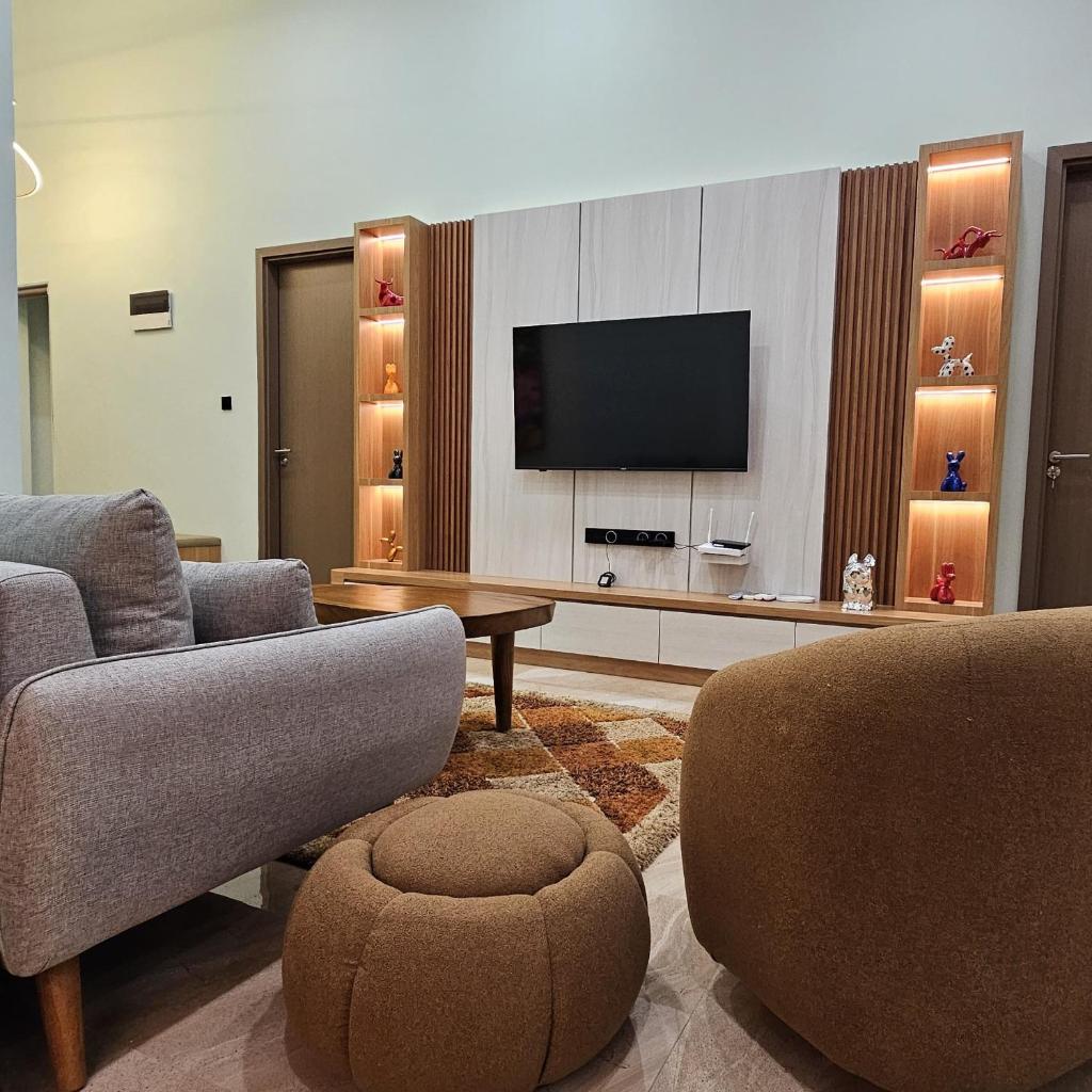 3 Bedroom House Near Grand Batam Mall photo 1