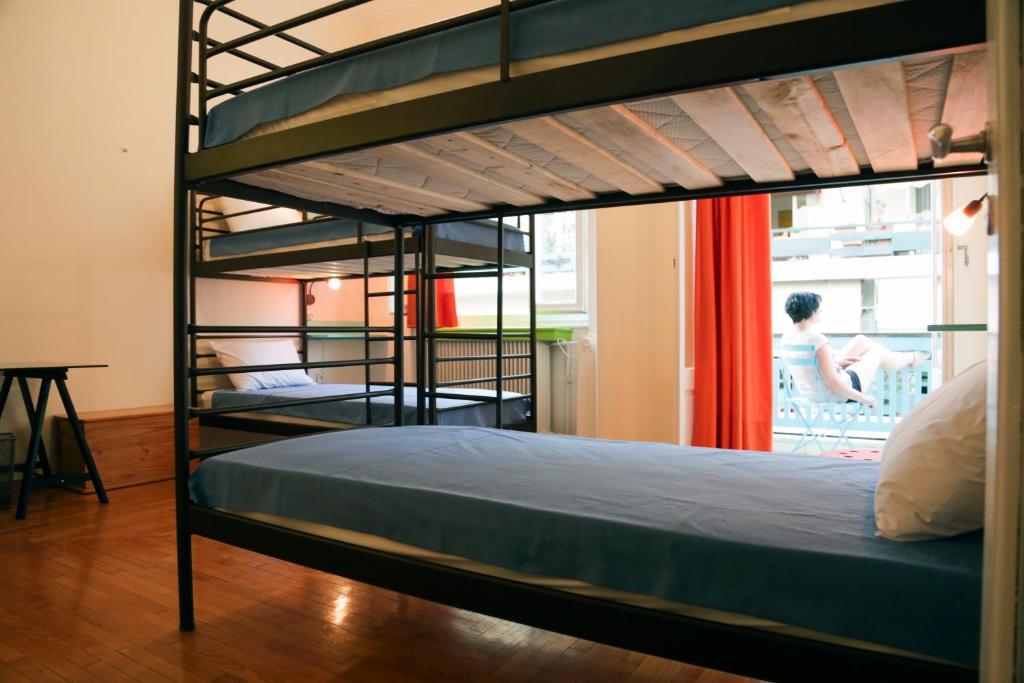 Номер (Кровать в общем 6-местном номере для мужчин и женщин), Chameleon Youth Hostel