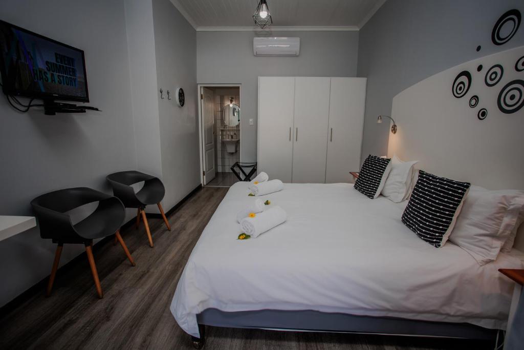 Aan de Eike Guest House - Tap to explore photos