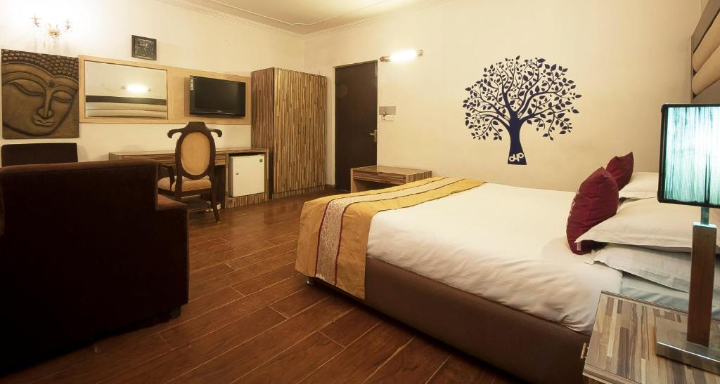 Двухместный (Двухместный номер Делюкс с 1 кроватью), Golden Leaf Hotel