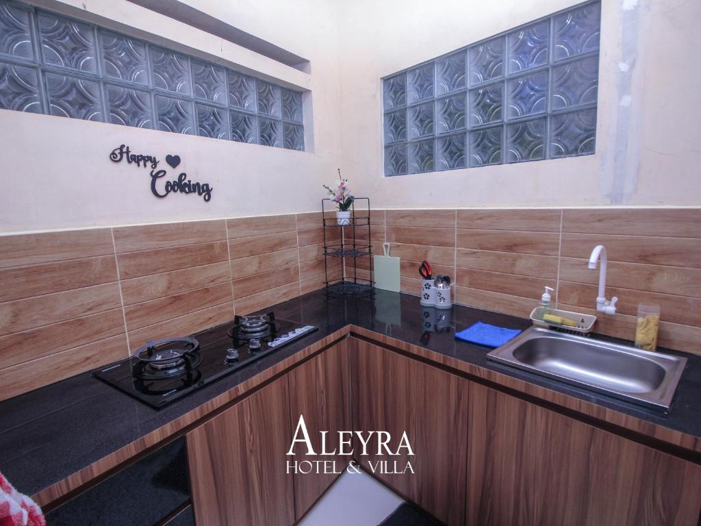 Aleyra Hotel and Villa Garut - Tap to explore photos