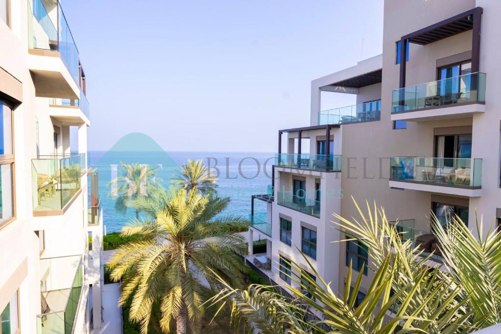 Bloomfields Iconic 2br & Maid Address Beach Resort