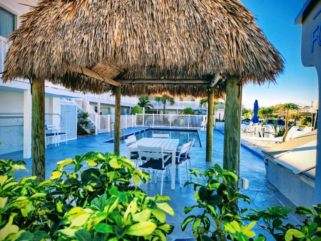 The Palms On Ocean image