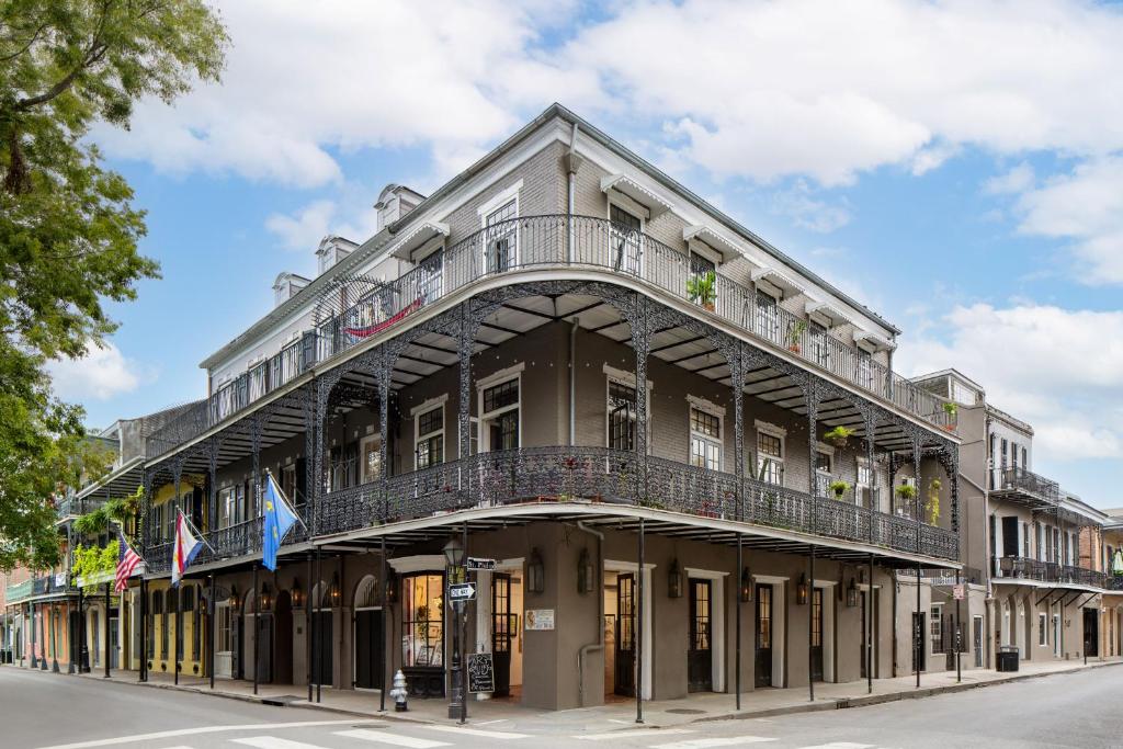 Hotel Royal New Orleans - Tap to explore photos