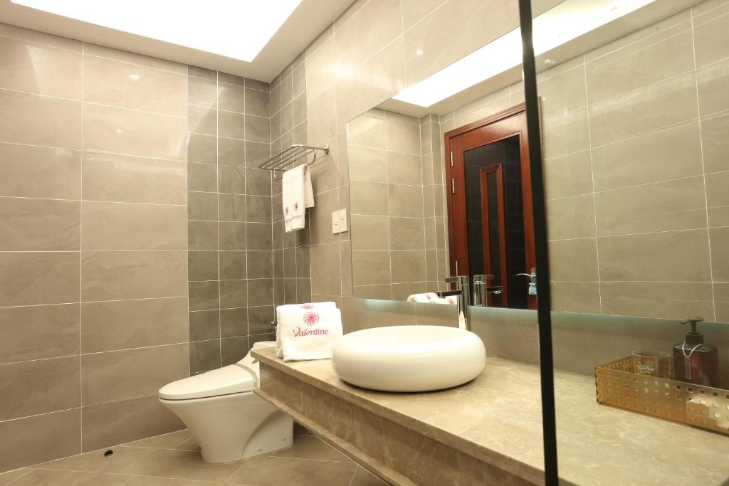 Двухместный (Улучшенный двухместный номер с 1 кроватью), Valentine Hotel