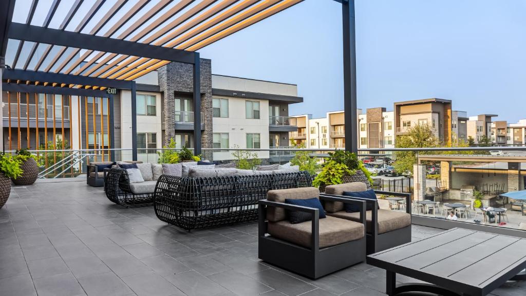LUXURY 1BED 1 BATH Fort Worth Apartment 10307 image