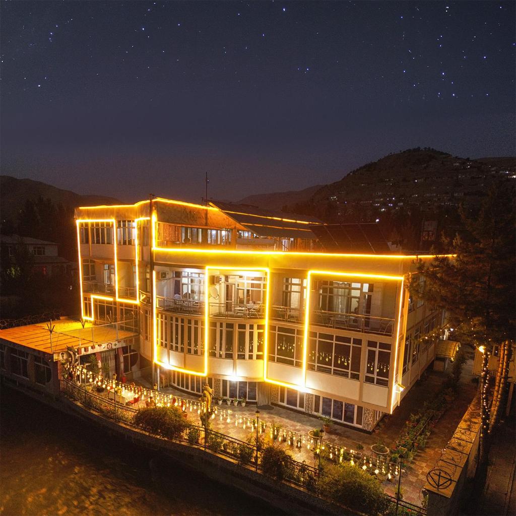 Qasri Kokcha Hotel هوتل قصر کوکچه