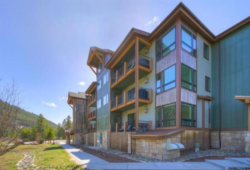 101-3ClearwaterLoftsPh image