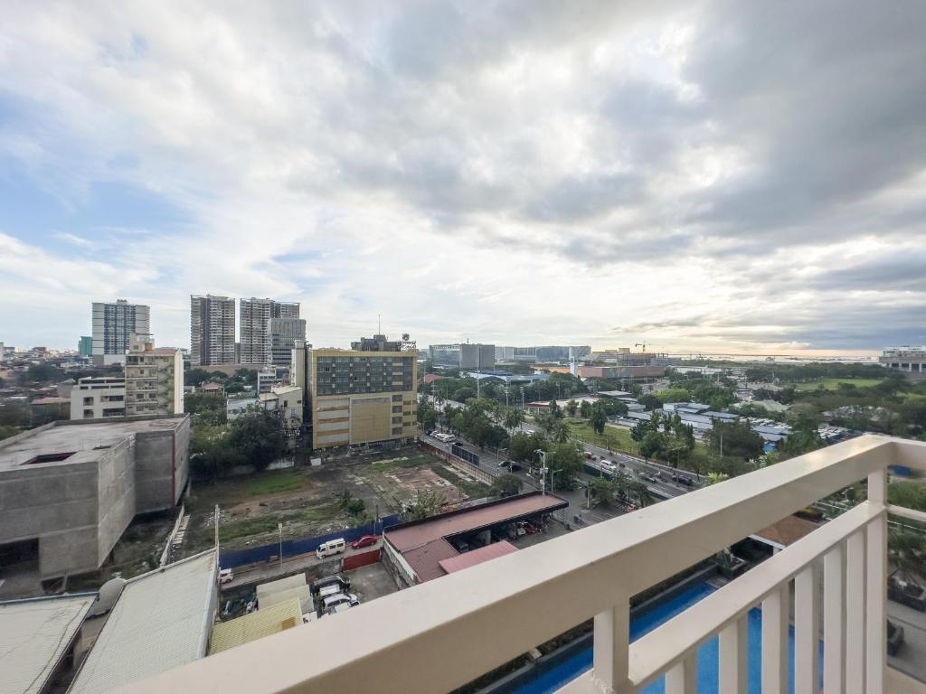 GemstoneBR in SMDC Coast Residences, Metro Manila