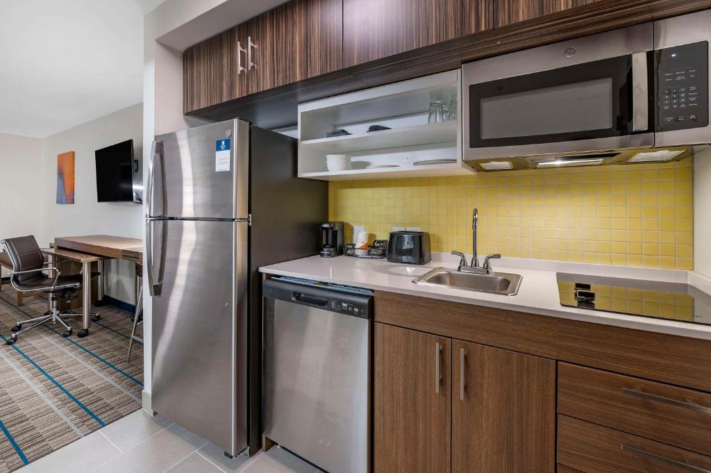 MainStay Suites image