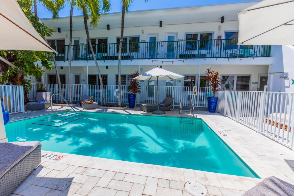 Seaside All Suites Hotel image