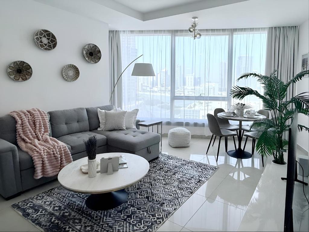 Sea Breeze 1BR in Luxury Complex with Sea View Pools Gym on Reem Island