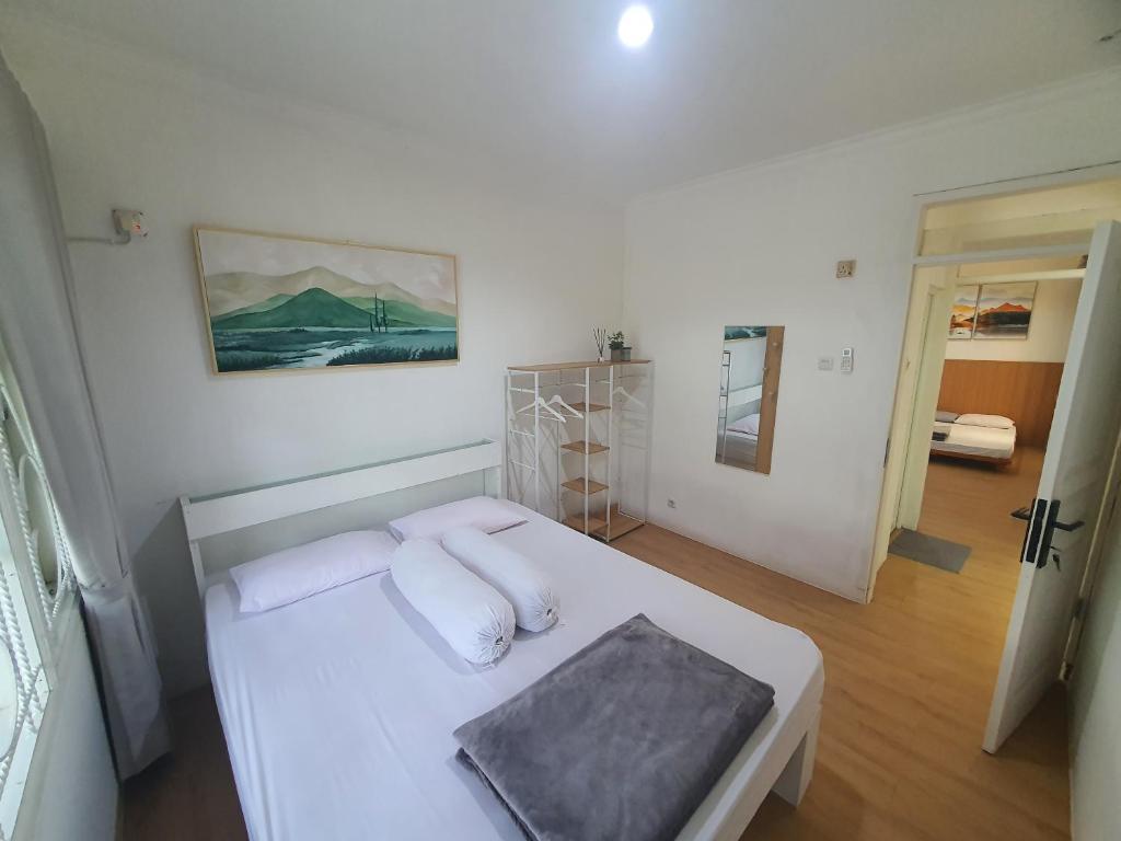 Cemara Homestay photo 2