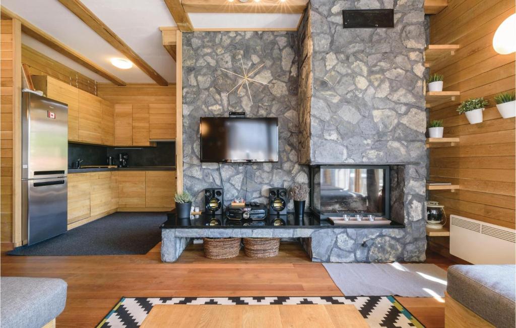 Nice Home In Gornji Zvecaj With Sauna - Tap to explore photos