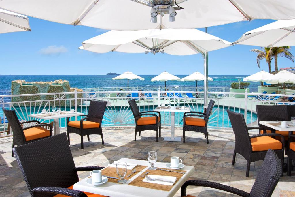 Oyster Bay Beach Resort photo 3