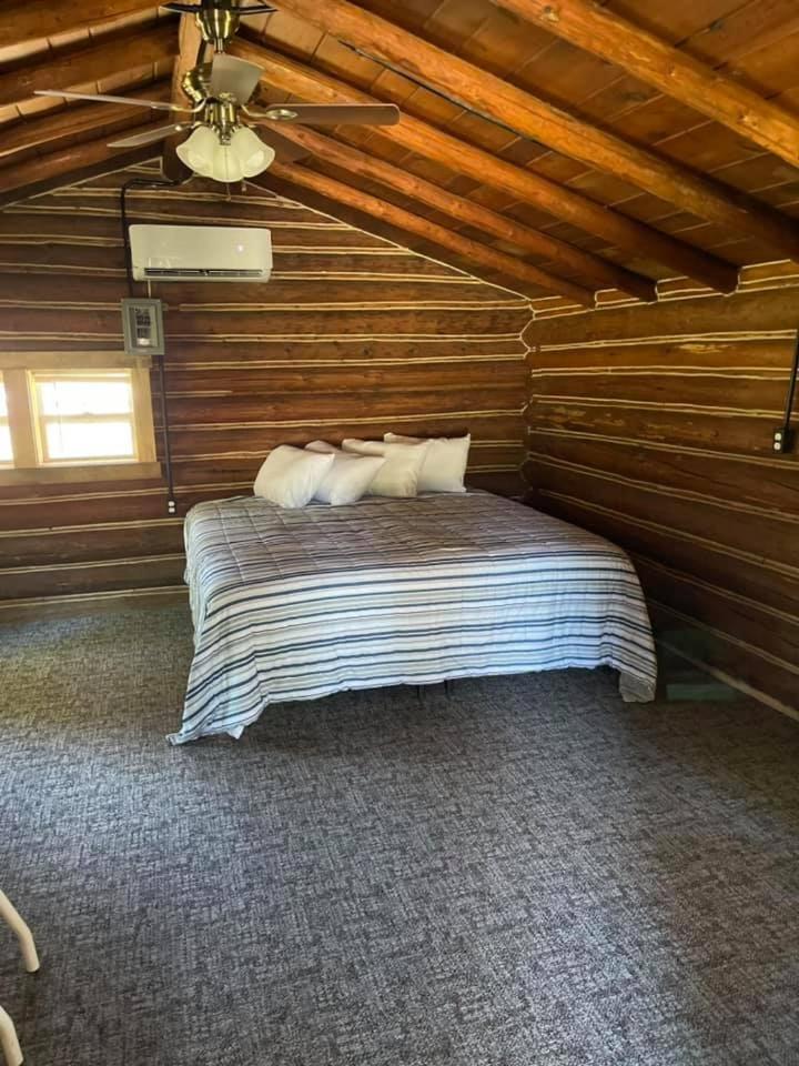 Lost Arrow Resort - Tap to explore photos