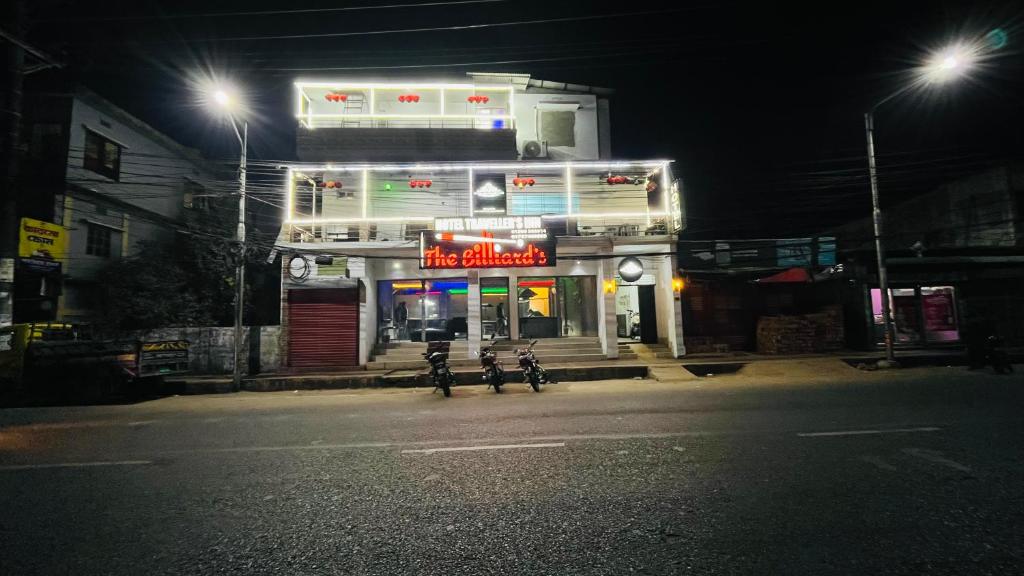 Hotel Travellers Inn