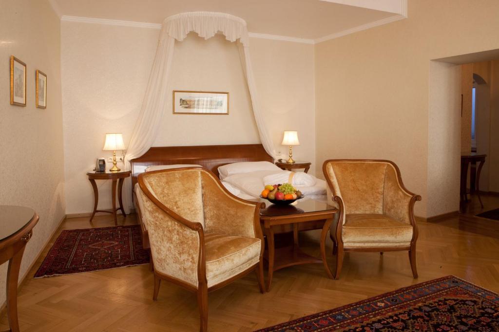 Двухместный (Улучшенный двухместный номер с 1 кроватью), Hotel Kaiserin Elisabeth