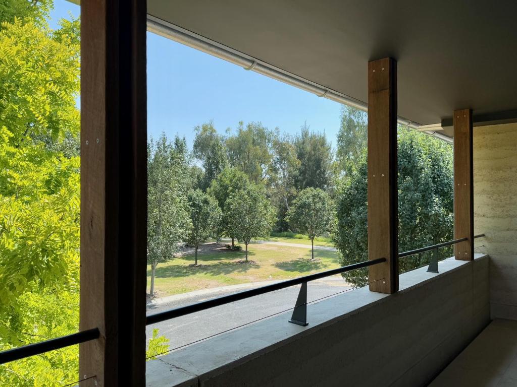 Riverbank House photo 1