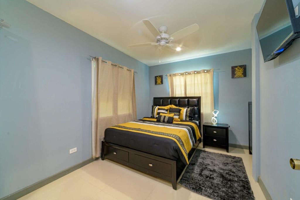 The Black Pineapple - Mercys Place