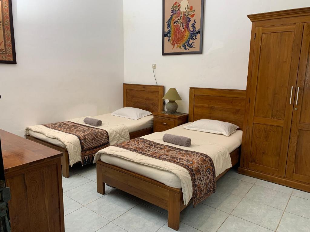 Griya Cemara Homestay photo 3