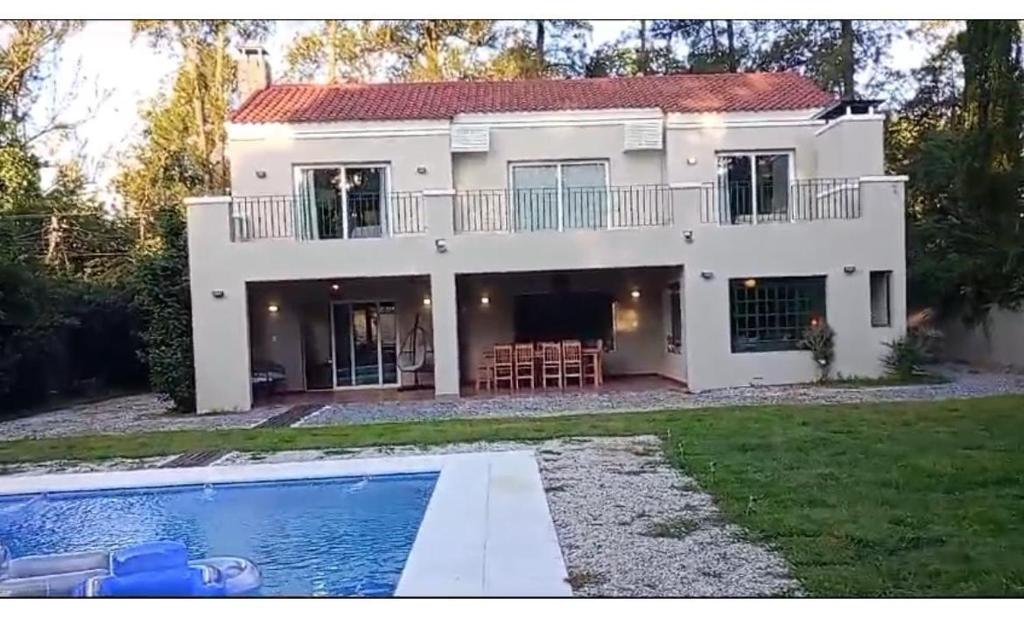 Wonderful Luxury House photo 2