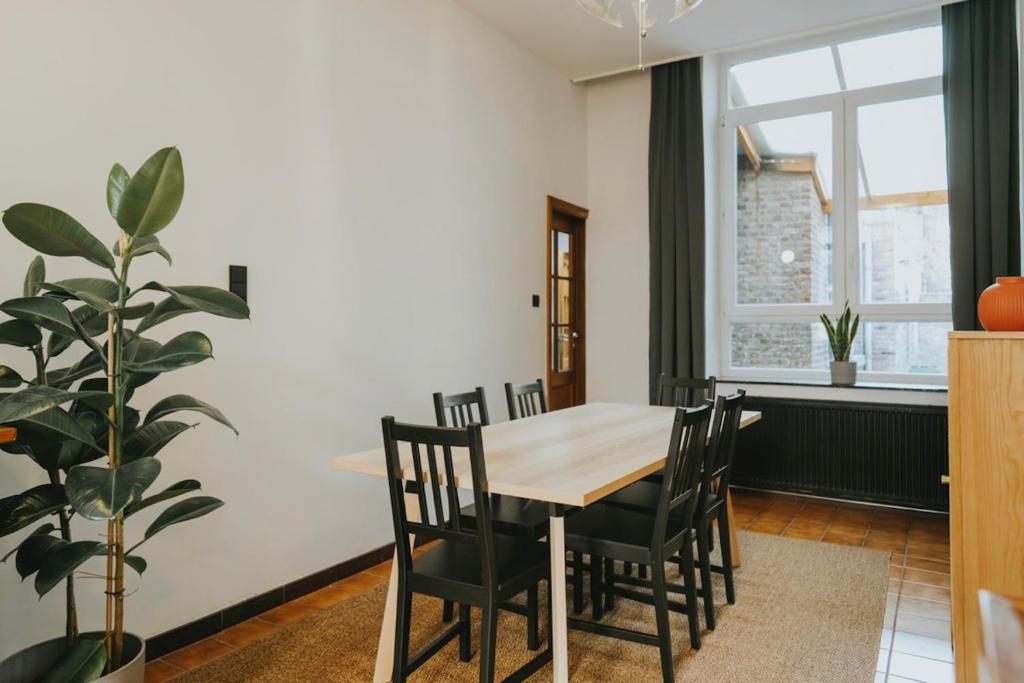 2 bedroom apartment near the city center photo 4