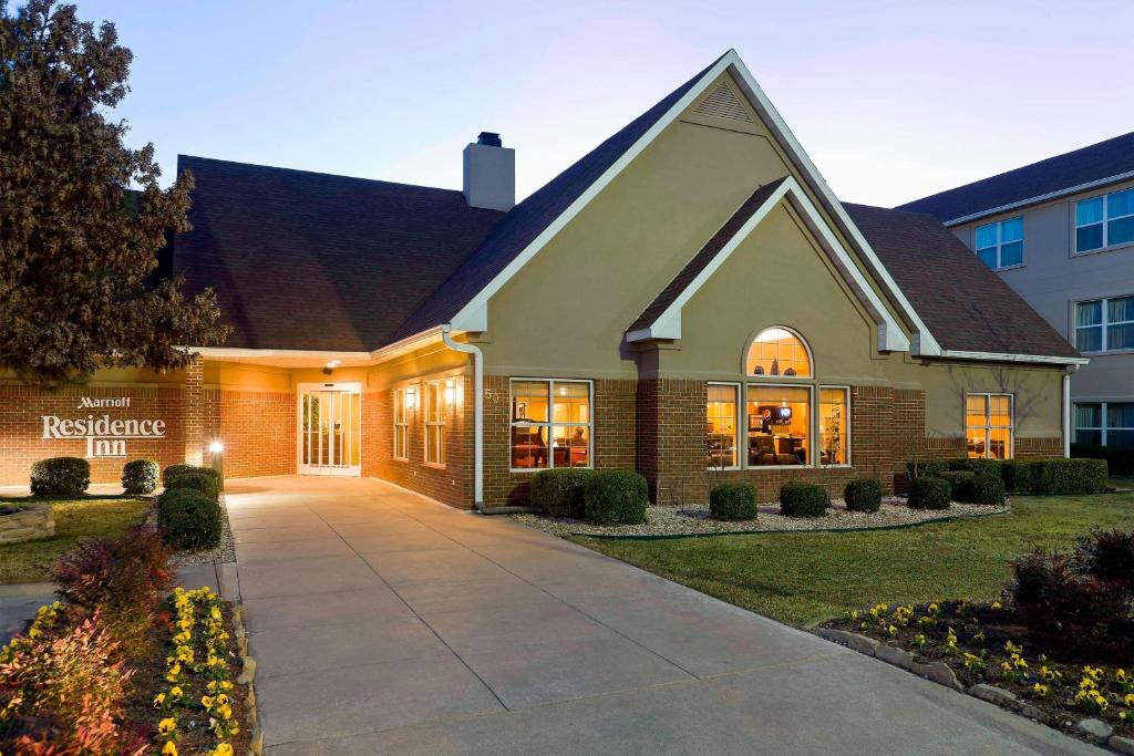 Residence Inn Waco image