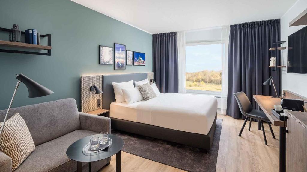Mercure Hotel Hannover Oldenburger Allee - Tap to explore photos