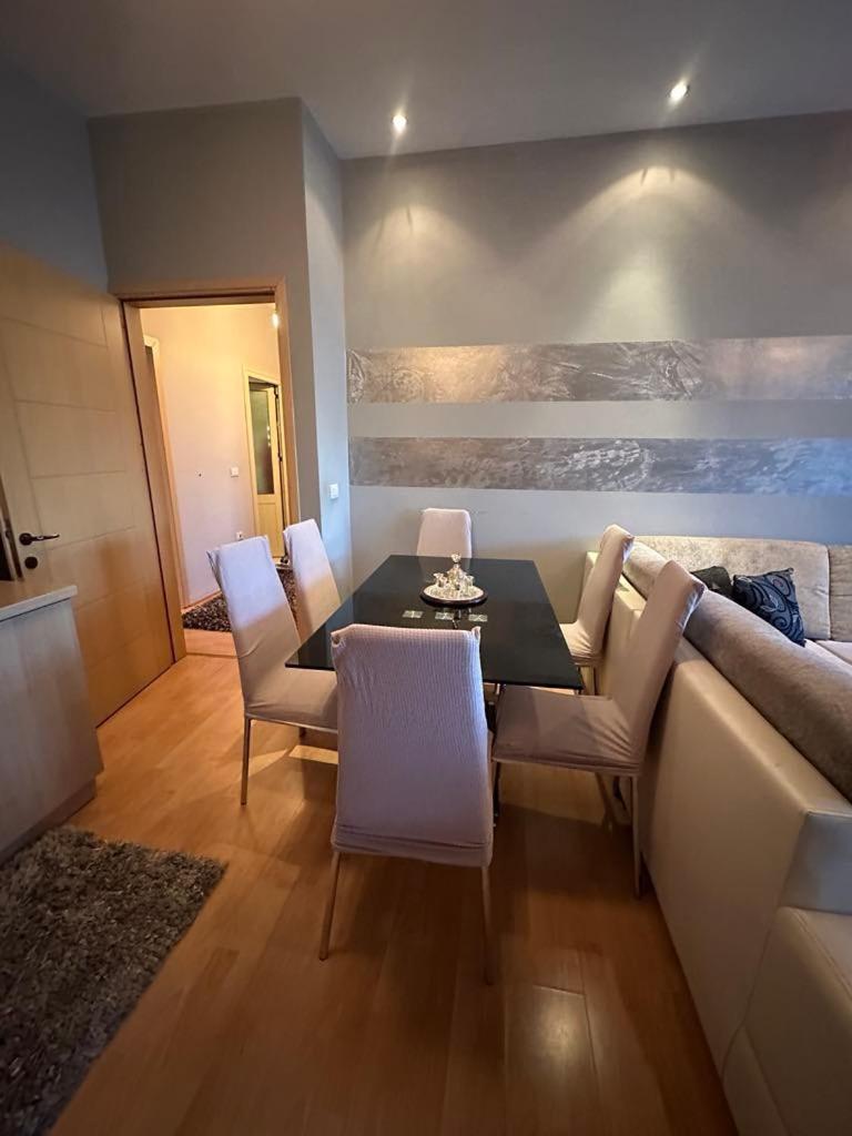 Liqeni Apartment photo 3