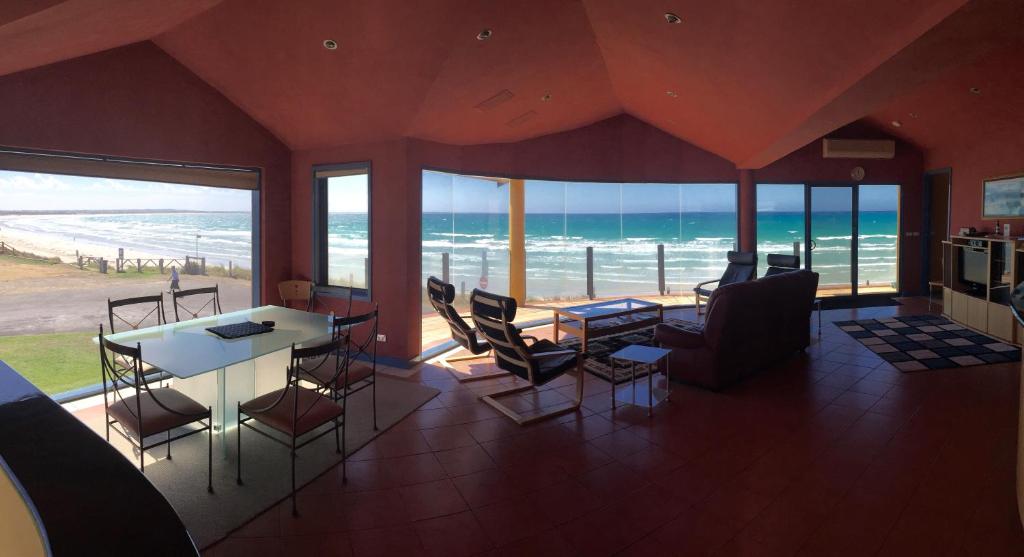 The Penthouse photo 3